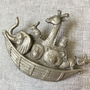 SPOONTIQUES Pewter Ark Pin